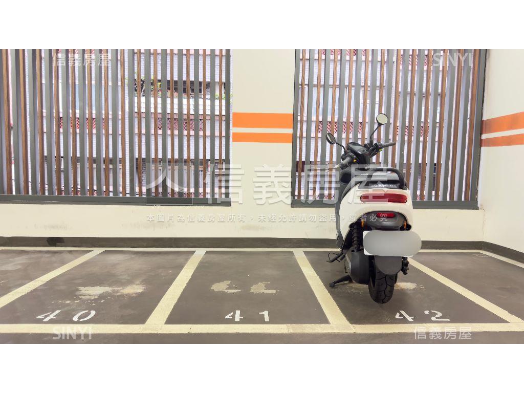 大任我行近巨城套房房屋室內格局與周邊環境