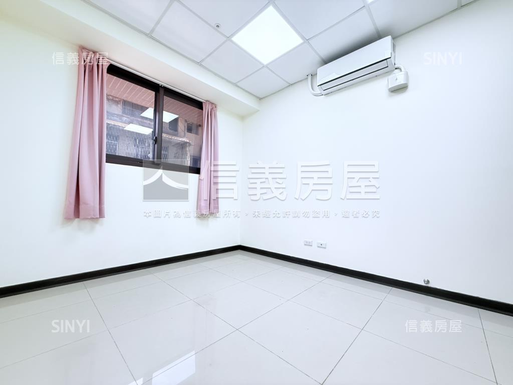 運動時代美兩房車位房屋室內格局與周邊環境