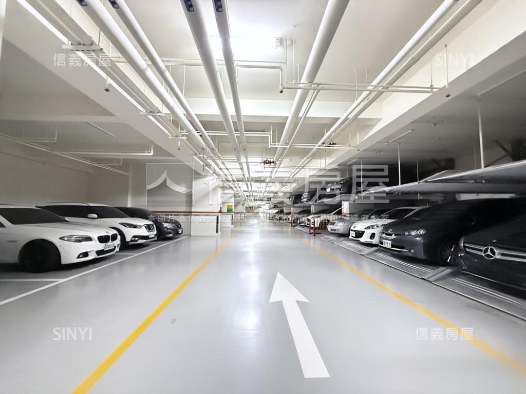 運動時代美兩房車位房屋室內格局與周邊環境