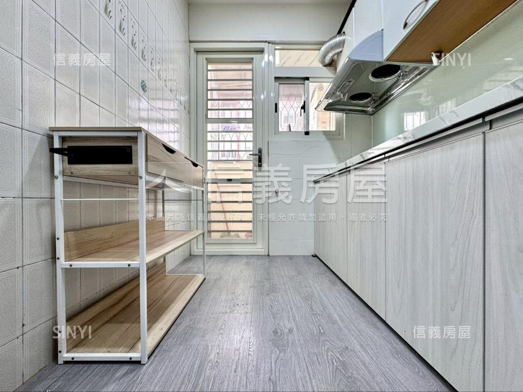 中國醫指標美侖美奐四房讚房屋室內格局與周邊環境