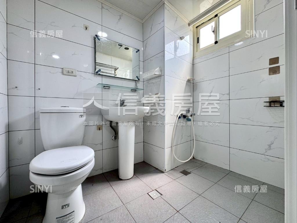 中國醫指標美侖美奐四房讚房屋室內格局與周邊環境