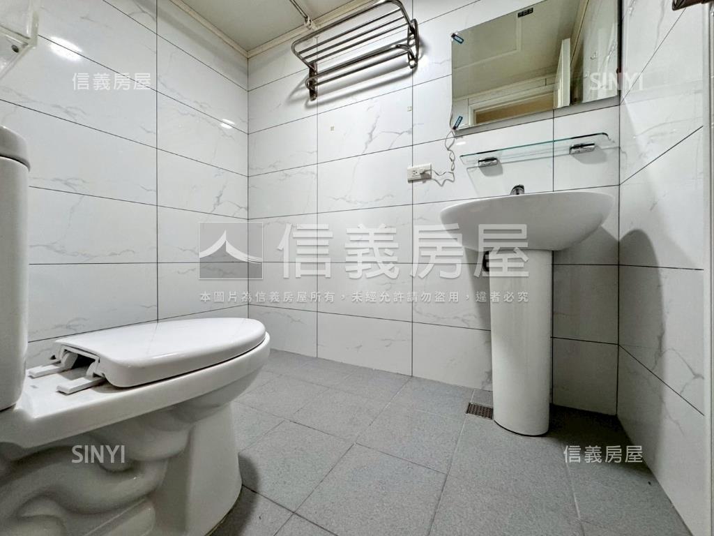 中國醫指標美侖美奐四房讚房屋室內格局與周邊環境