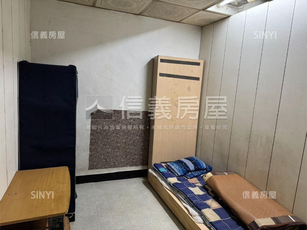 膝蓋救星低總價二樓免爬高房屋室內格局與周邊環境