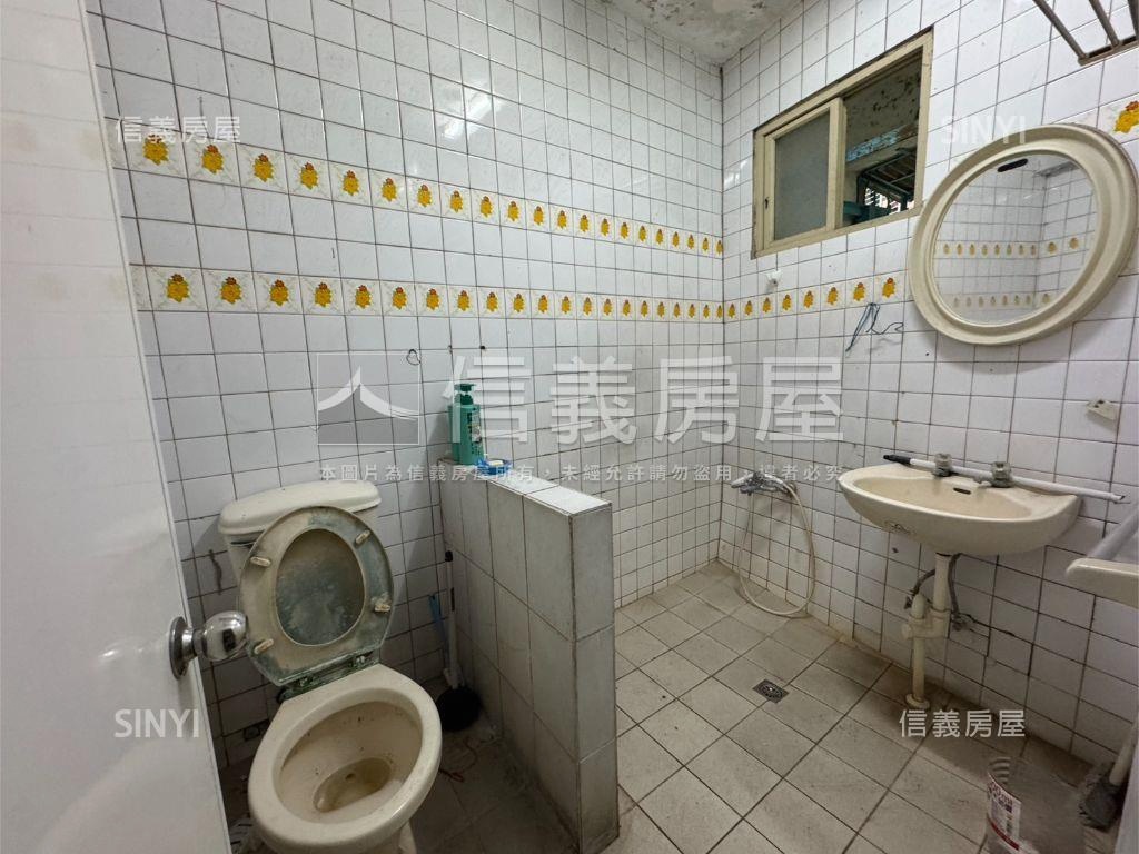 膝蓋救星低總價二樓免爬高房屋室內格局與周邊環境