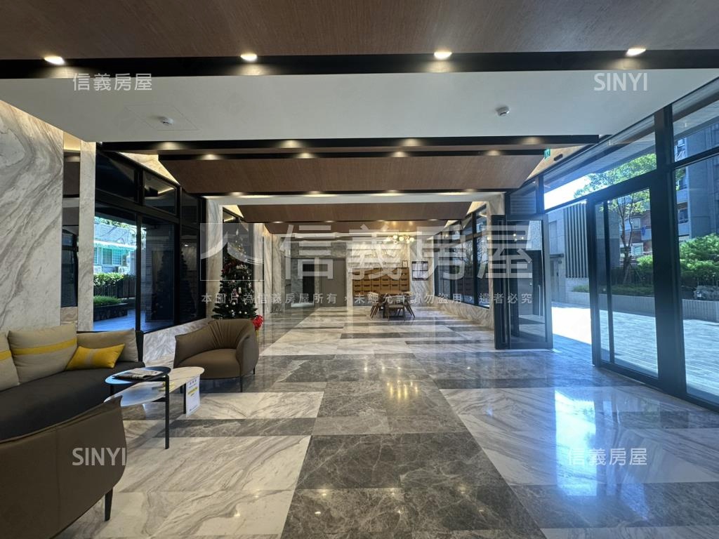 源利御品邊間三房坡平車位房屋室內格局與周邊環境