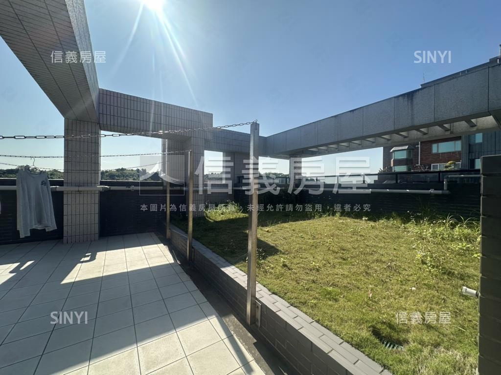 源利御品邊間三房坡平車位房屋室內格局與周邊環境