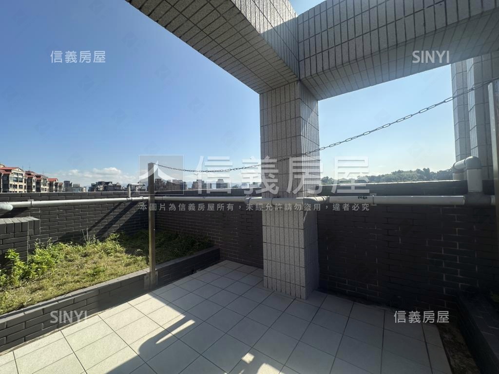 源利御品邊間三房坡平車位房屋室內格局與周邊環境