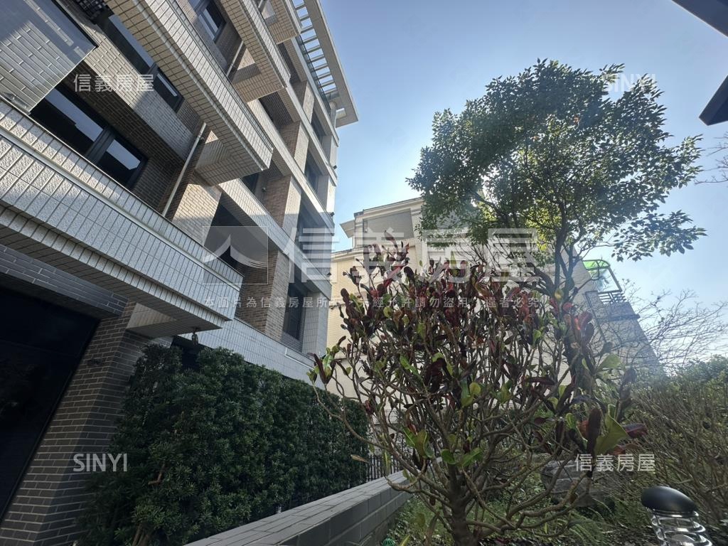 源利御品邊間三房坡平車位房屋室內格局與周邊環境