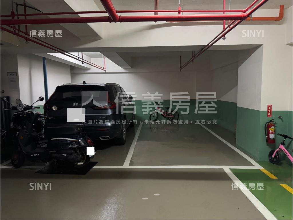文化綻邊間四房平車房屋室內格局與周邊環境
