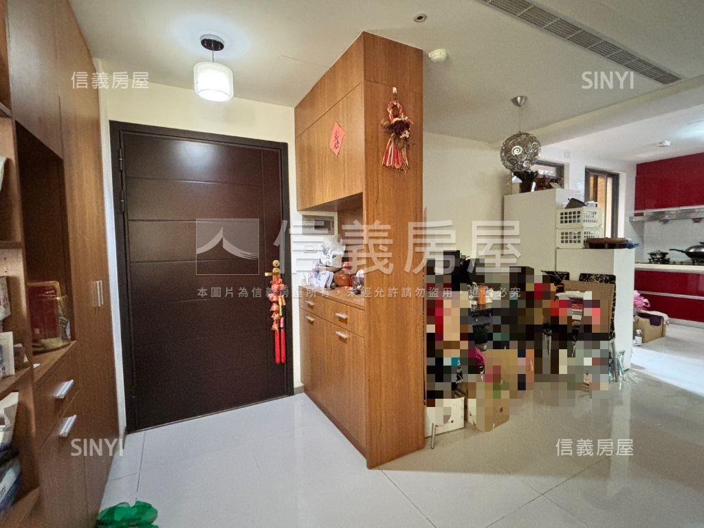 香草天空三代同堂樓中樓房屋室內格局與周邊環境