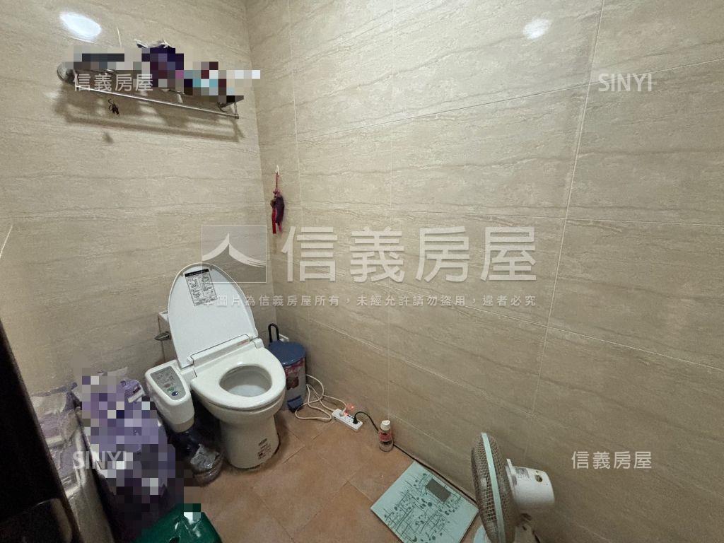 香草天空三代同堂樓中樓房屋室內格局與周邊環境