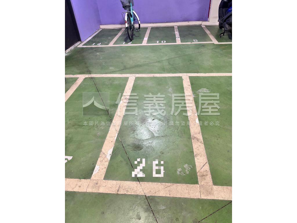 香草天空三代同堂樓中樓房屋室內格局與周邊環境