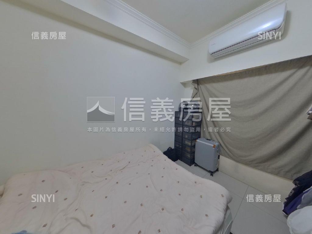 美術館輕裝潢美兩房房屋室內格局與周邊環境