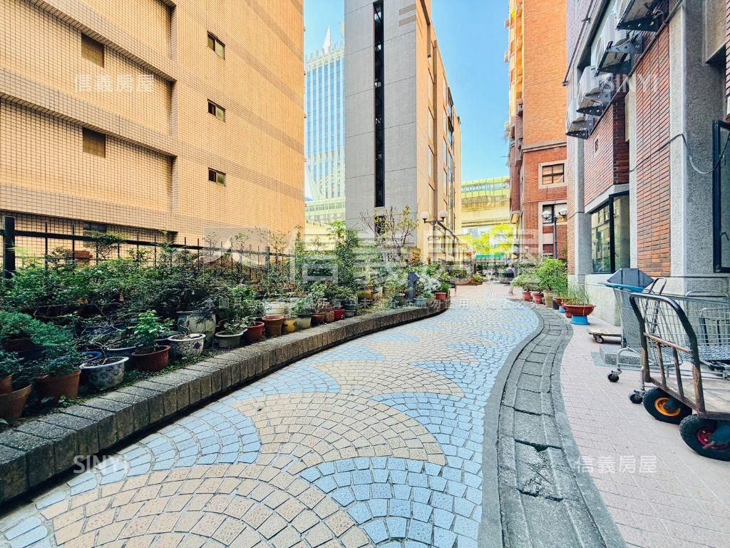 ＃五期－文心市政大３房房屋室內格局與周邊環境