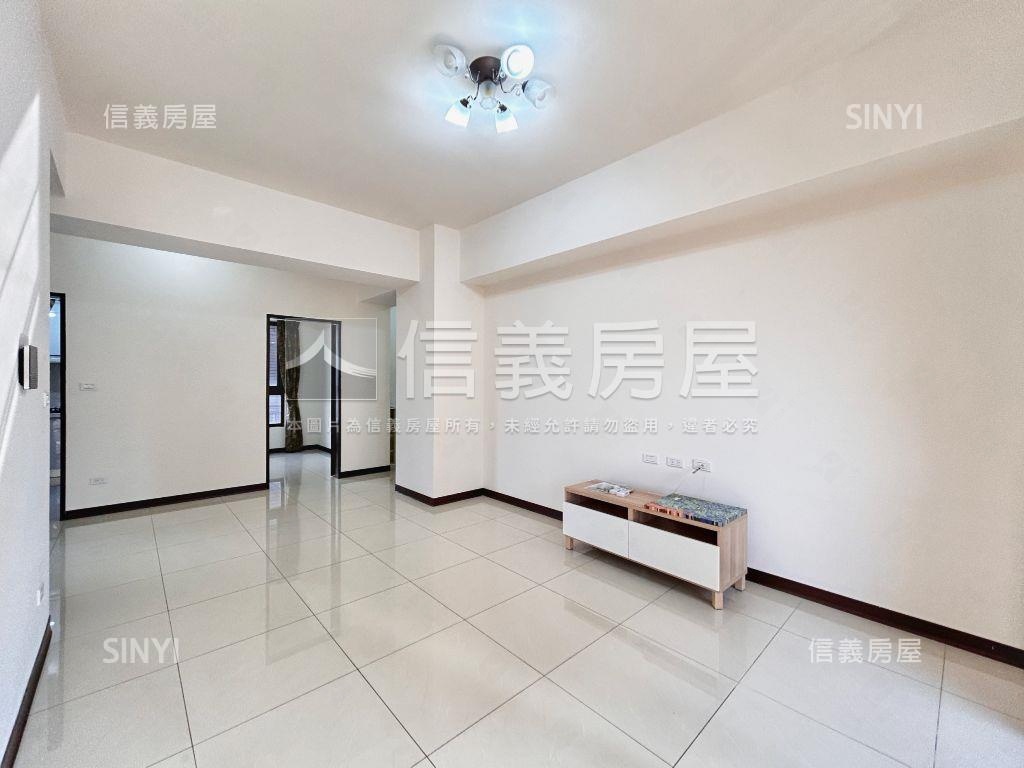 專任佳順採光雙衛浴開窗房屋室內格局與周邊環境