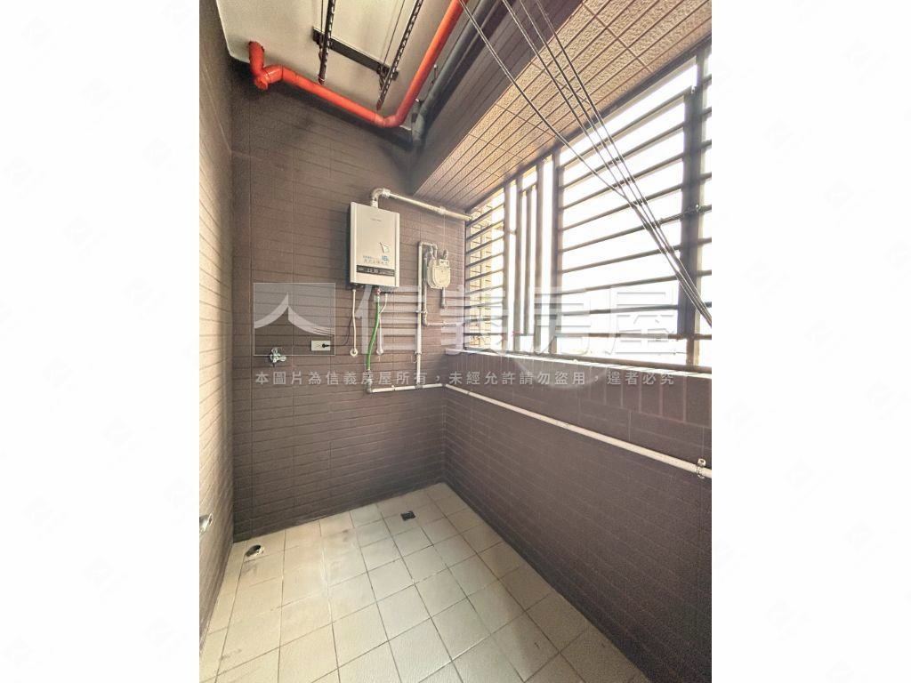 專任佳順採光雙衛浴開窗房屋室內格局與周邊環境