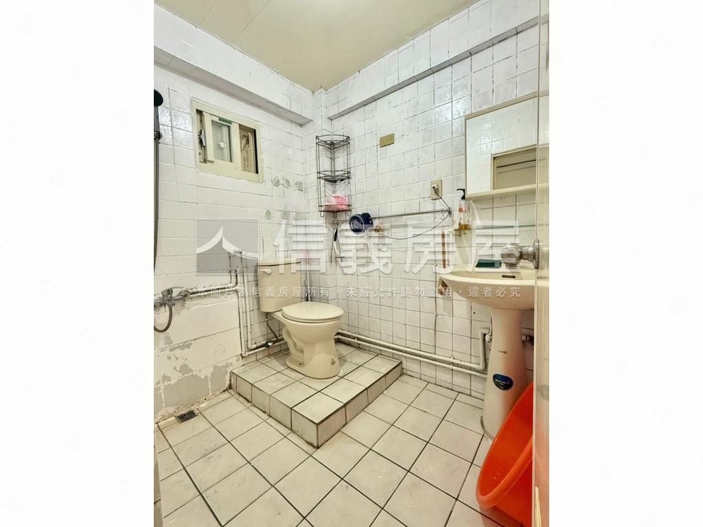 國盛花園電梯雅緻２房房屋室內格局與周邊環境