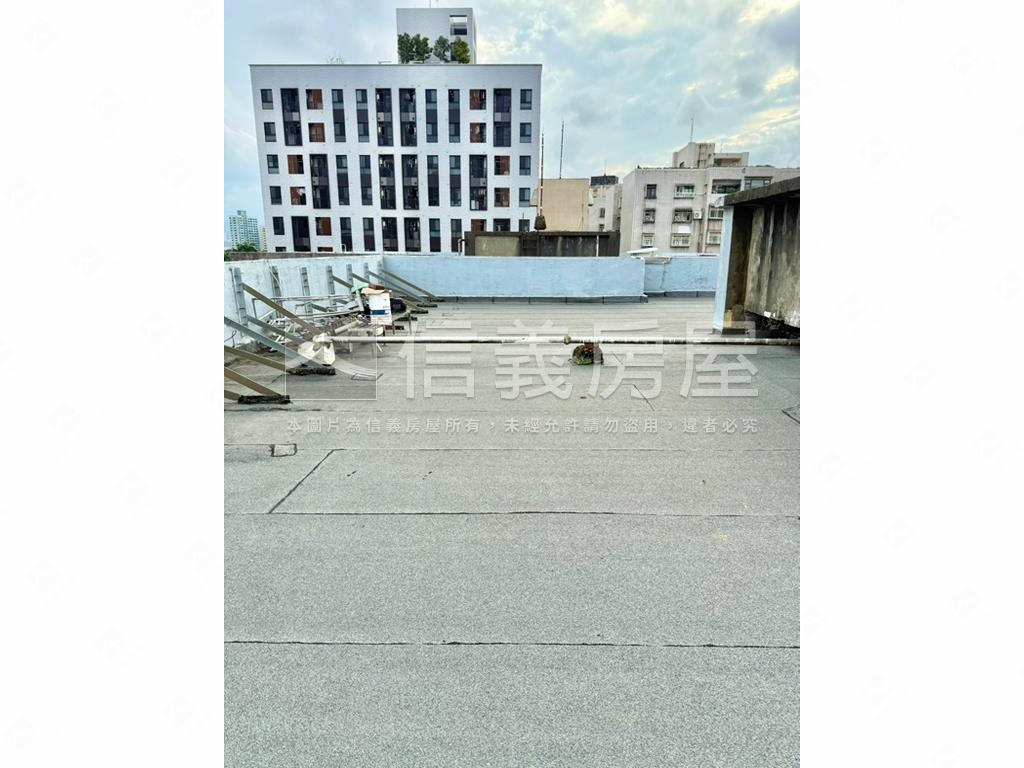 國盛花園電梯雅緻２房房屋室內格局與周邊環境