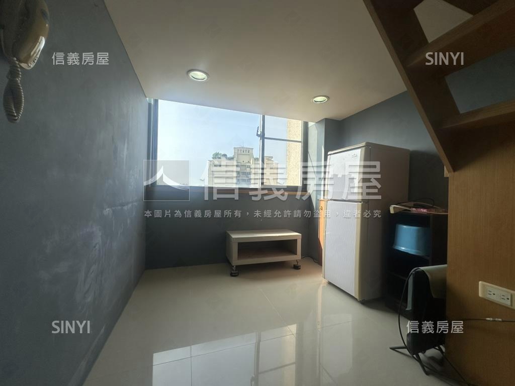 專任潘朵拉高樓美屋房屋室內格局與周邊環境