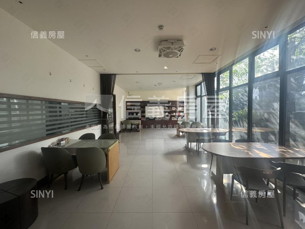專任潘朵拉高樓美屋房屋室內格局與周邊環境