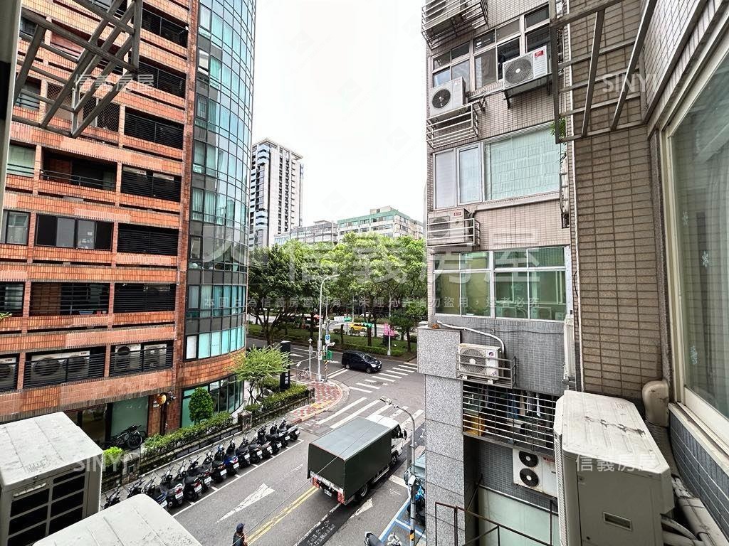 敦南國棟管理大樓房屋室內格局與周邊環境