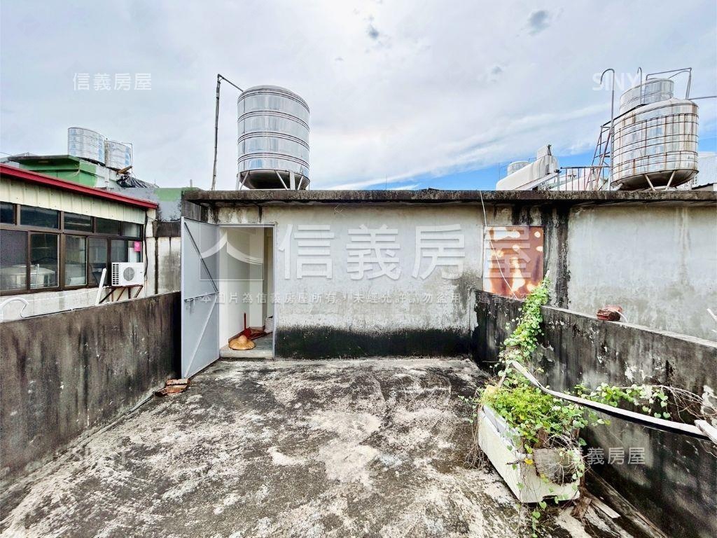 北屯軍功市場免千萬透天房屋室內格局與周邊環境