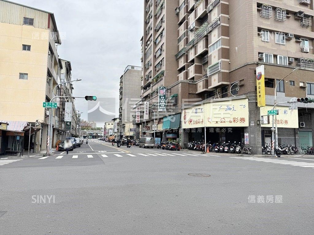 近愛河輕軌面寬方正土地房屋室內格局與周邊環境