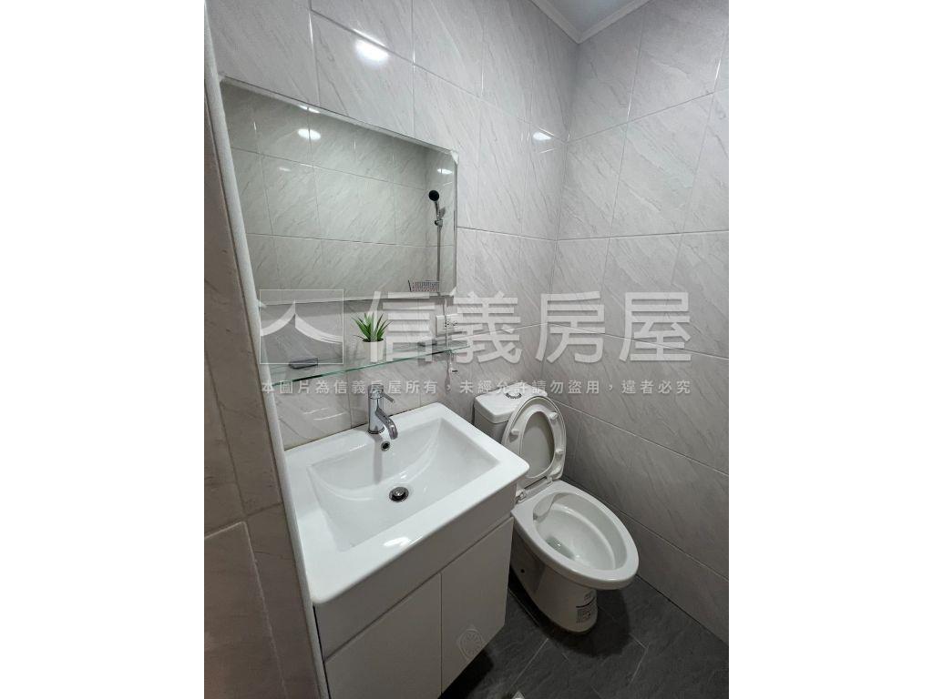 領袖勳章高樓層美三房房屋室內格局與周邊環境