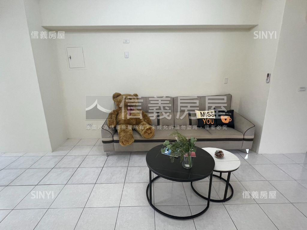 領袖勳章高樓層美三房房屋室內格局與周邊環境