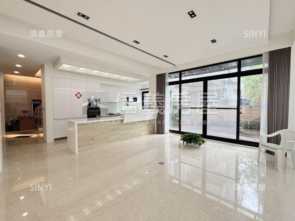 靜謐新店直潭電梯別墅房屋室內格局與周邊環境