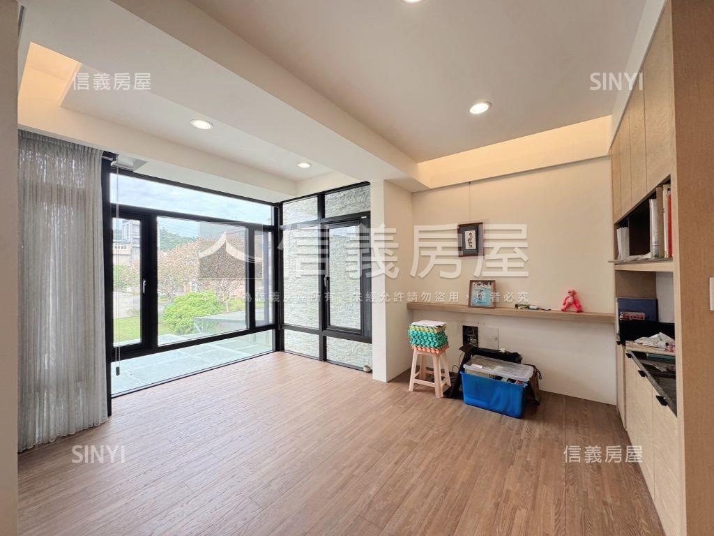 靜謐新店直潭電梯別墅房屋室內格局與周邊環境