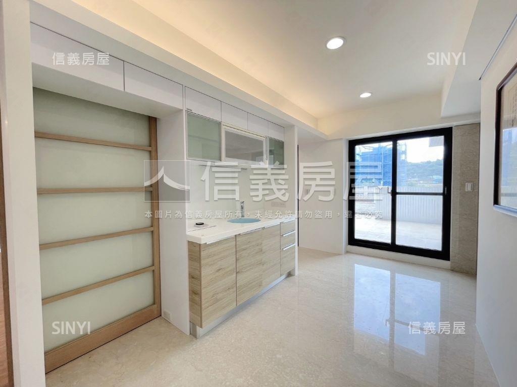 靜謐新店直潭電梯別墅房屋室內格局與周邊環境