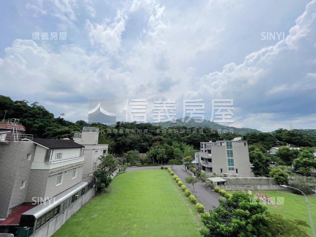 靜謐新店直潭電梯別墅房屋室內格局與周邊環境