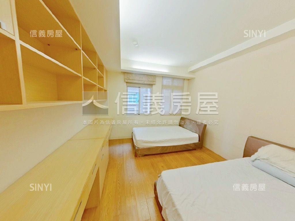 創世紀四房朝東南大戶房屋室內格局與周邊環境