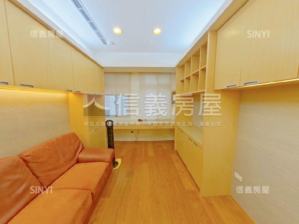 創世紀四房朝東南大戶房屋室內格局與周邊環境