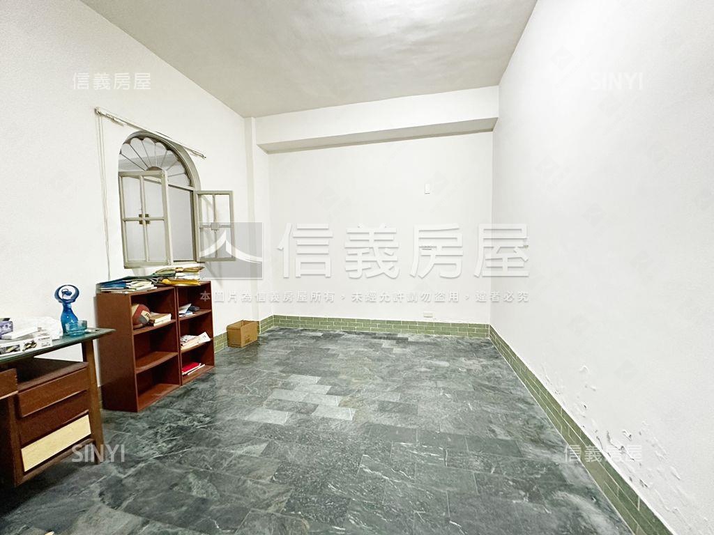 近車站好規劃面寬一樓公寓房屋室內格局與周邊環境