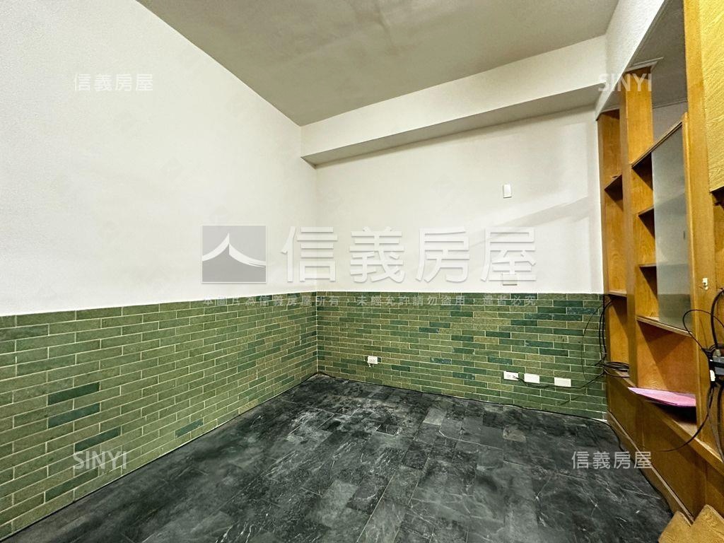 近車站好規劃面寬一樓公寓房屋室內格局與周邊環境