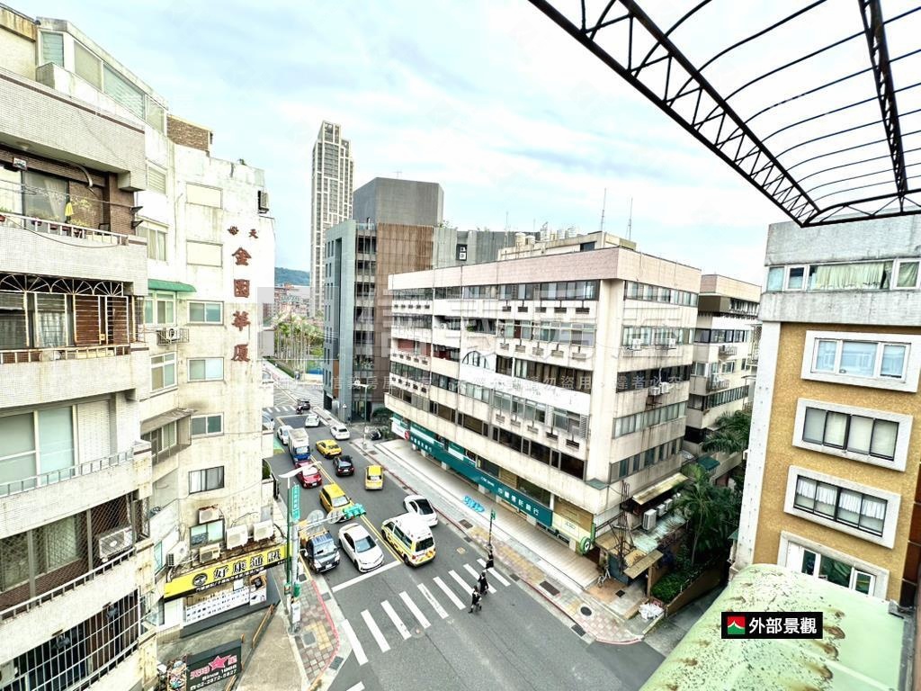 天母中心★邊間電梯四房房屋室內格局與周邊環境