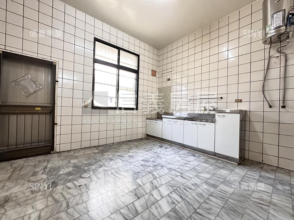 怡平路．走路上學透天房屋室內格局與周邊環境