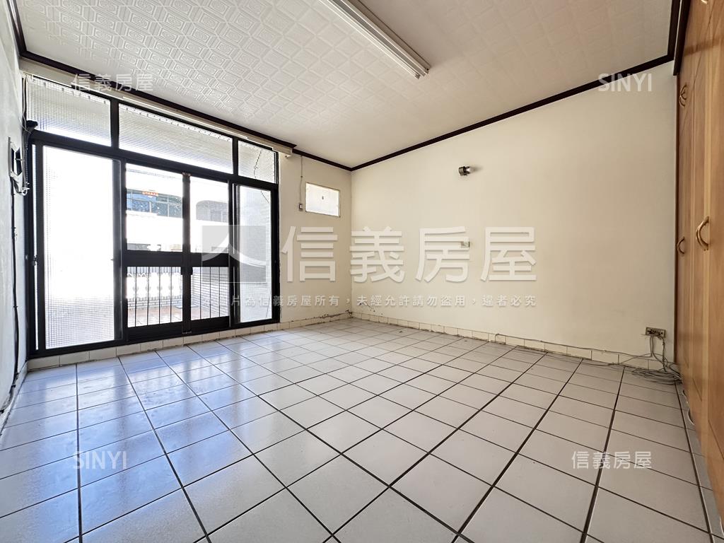 怡平路．走路上學透天房屋室內格局與周邊環境