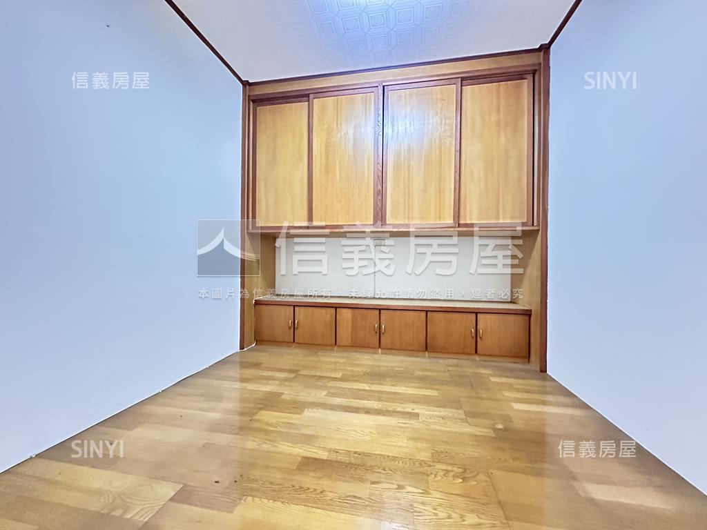 怡平路．走路上學透天房屋室內格局與周邊環境