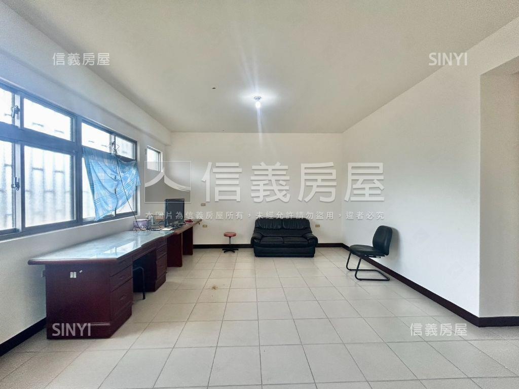 山青水秀．鄉村透天房屋室內格局與周邊環境