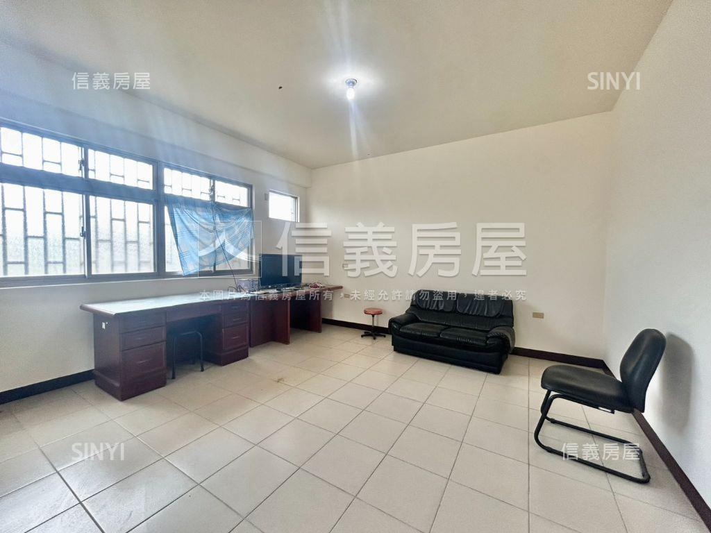 山青水秀．鄉村透天房屋室內格局與周邊環境