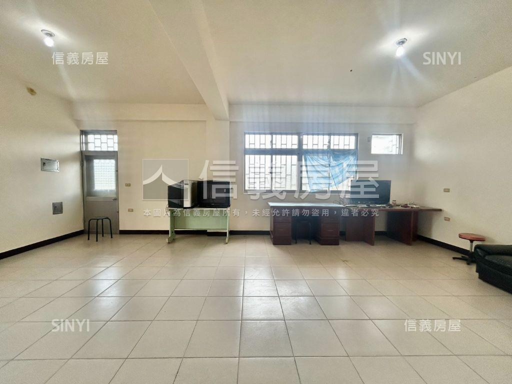 山青水秀．鄉村透天房屋室內格局與周邊環境