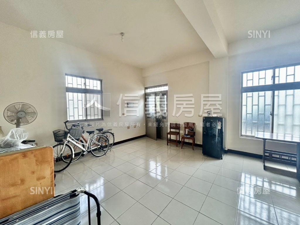 山青水秀．鄉村透天房屋室內格局與周邊環境