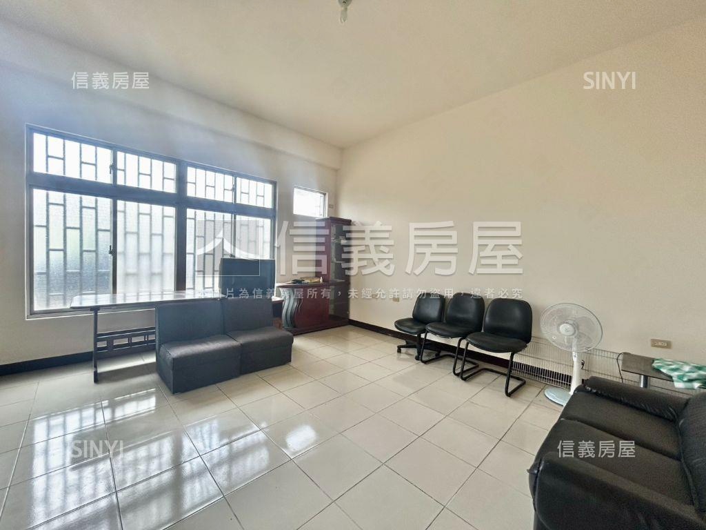 山青水秀．鄉村透天房屋室內格局與周邊環境