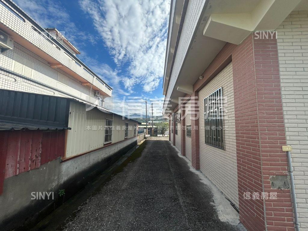 山青水秀．鄉村透天房屋室內格局與周邊環境