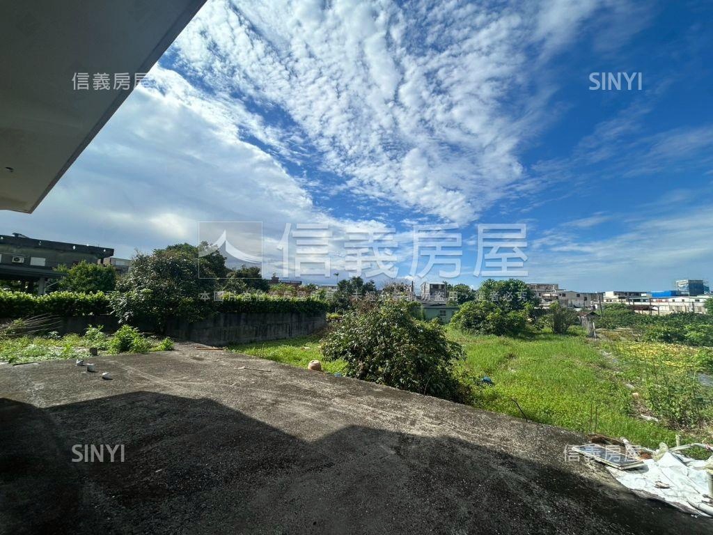 山青水秀．鄉村透天房屋室內格局與周邊環境