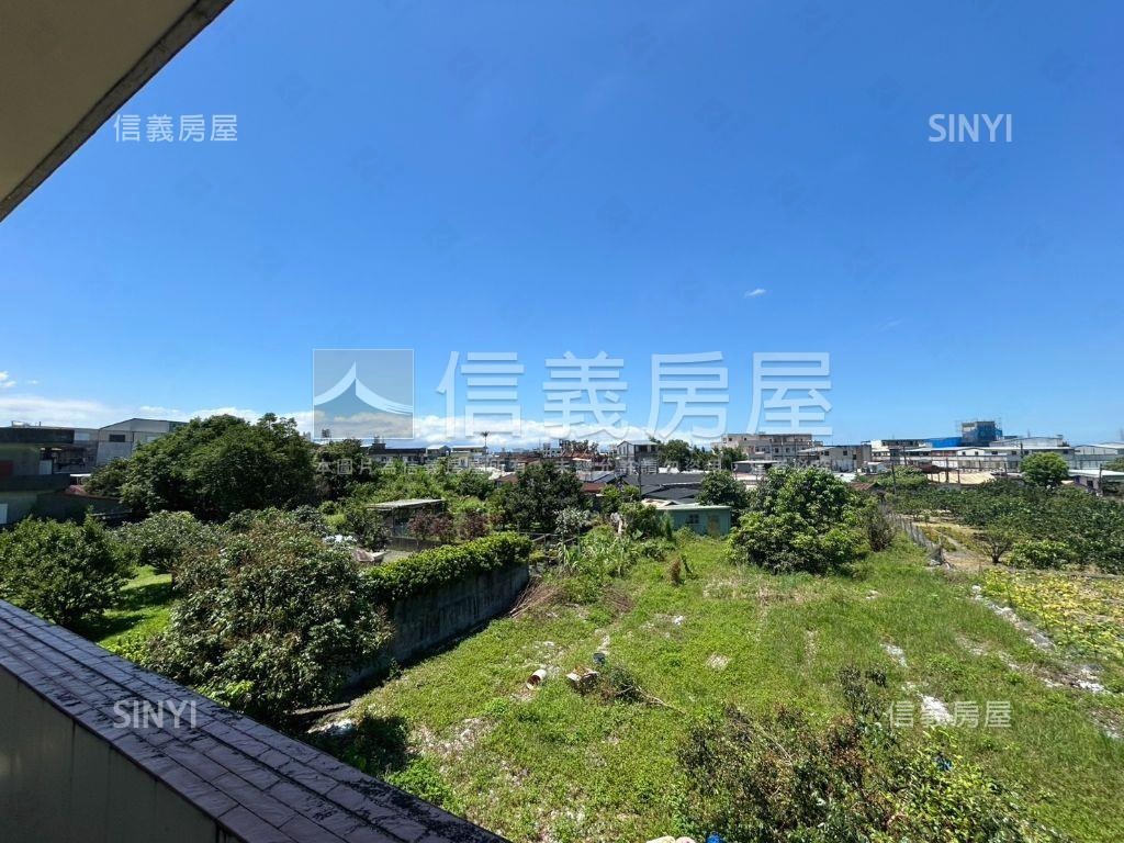 山青水秀．鄉村透天房屋室內格局與周邊環境