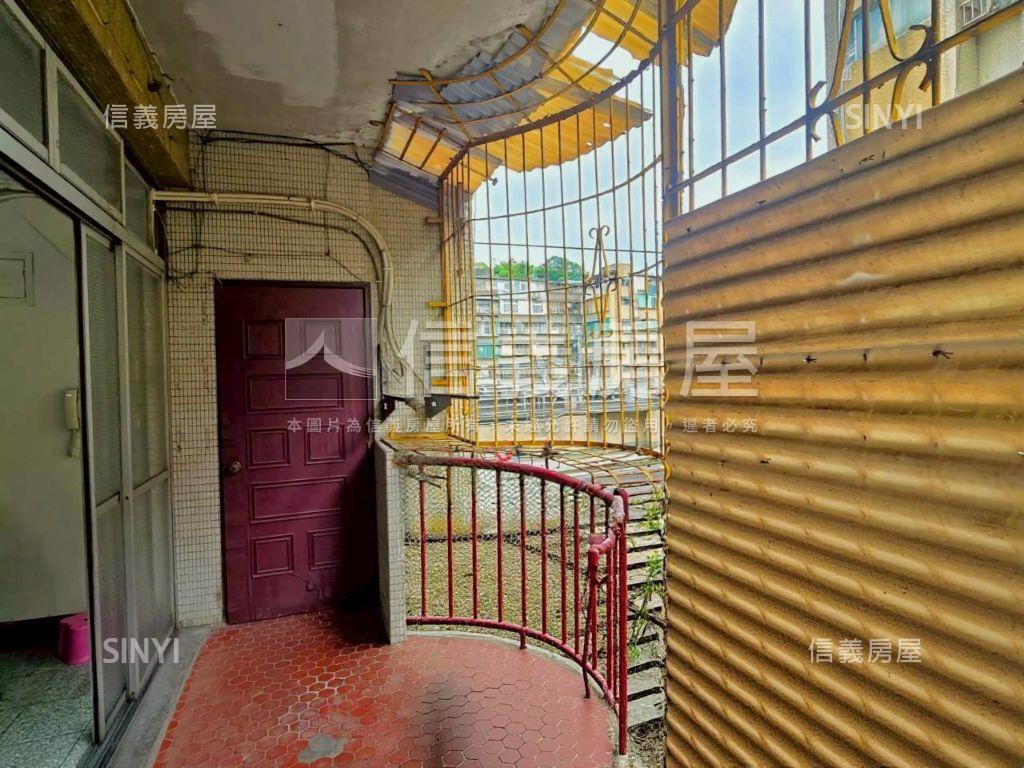 稀有釋出邊間獨戶公寓二樓房屋室內格局與周邊環境